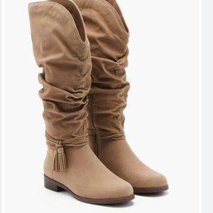 NIB Just Fab Rowena Tassel Boot, Size 9.5